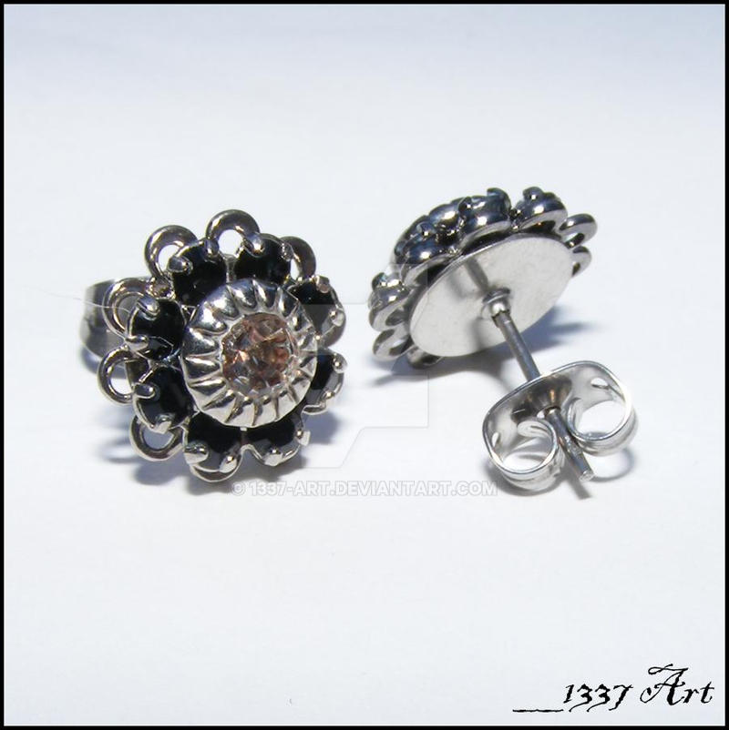 Gothic Sparklers Stud Earrings