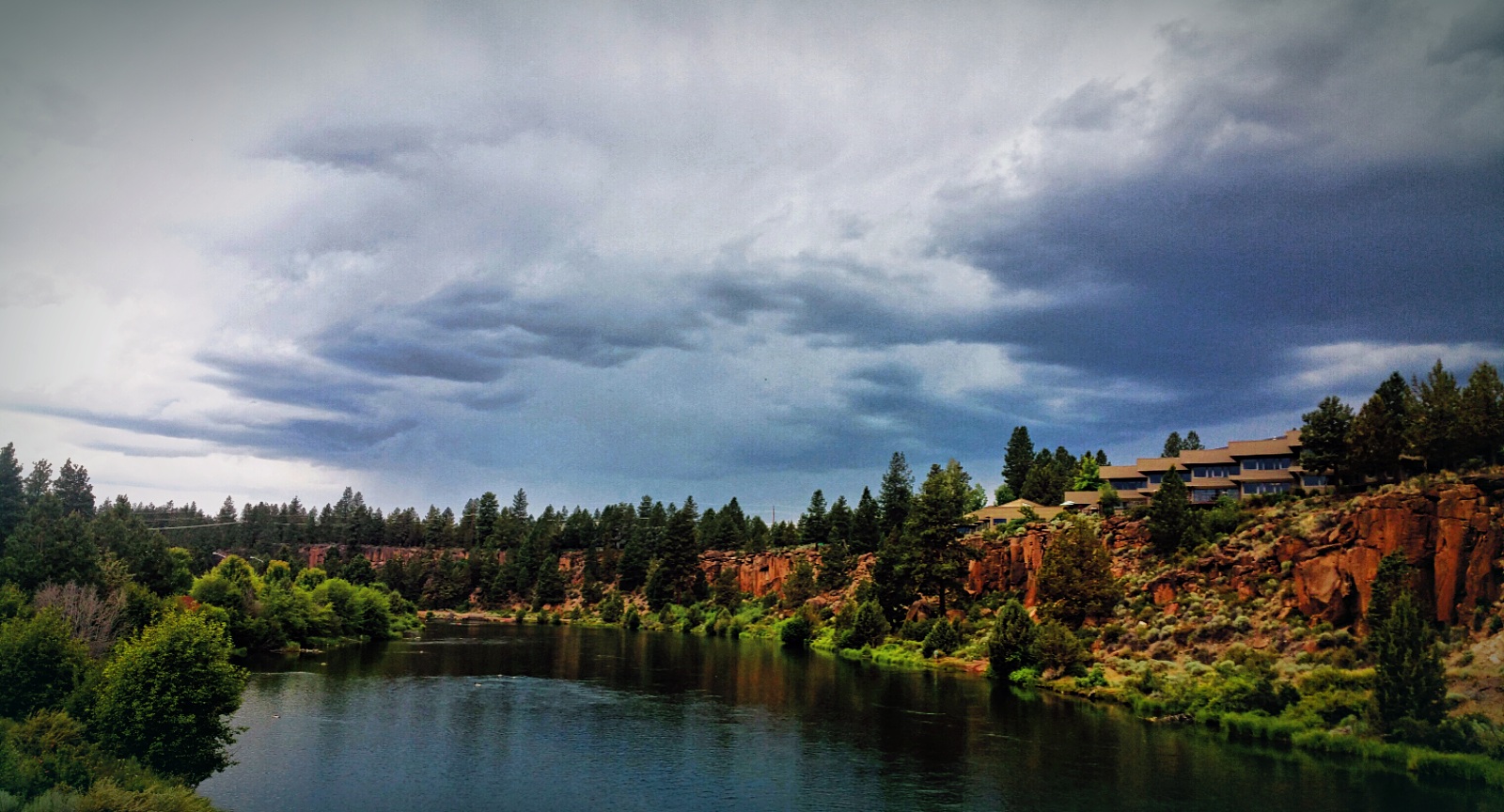 Storm over the Deschutes