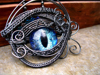 Wire Wrap - Eye Blue Violet Pendant Super Shift 1