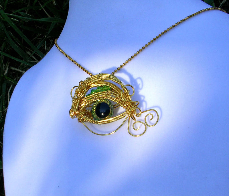 Wire - Baby Drargon Evil Eye Green Gold Peridot 1