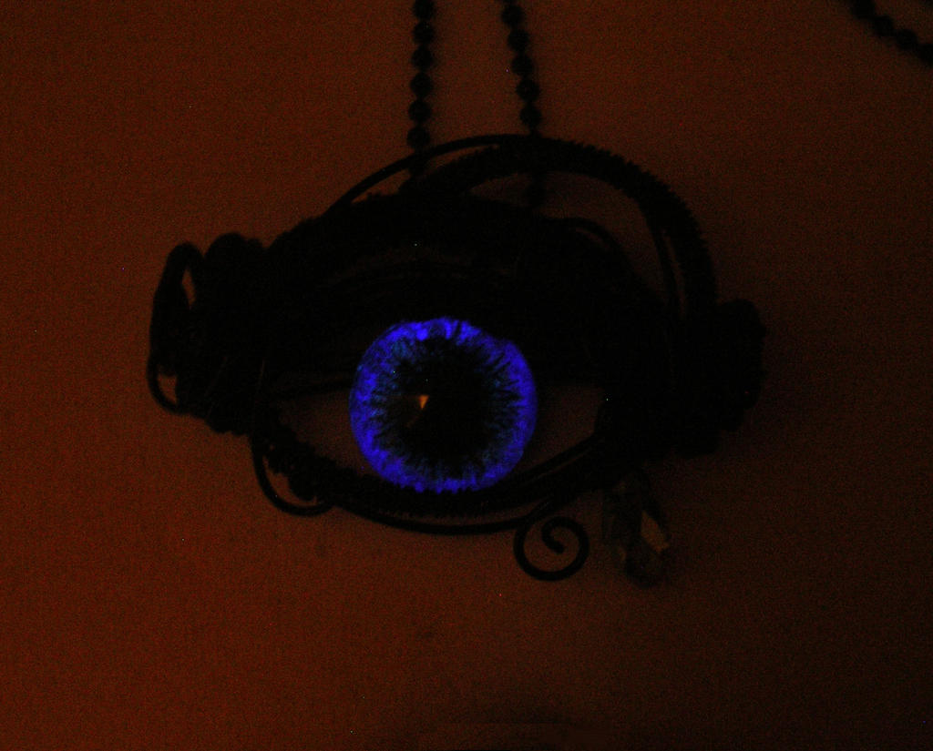 Glow in the Dark Violet Teardrop Eye Pendant