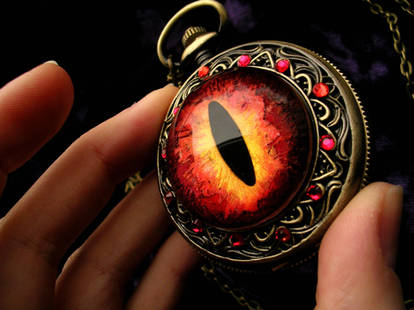 Fire Dragon Eye Pocket Watch - Sauron Inspired