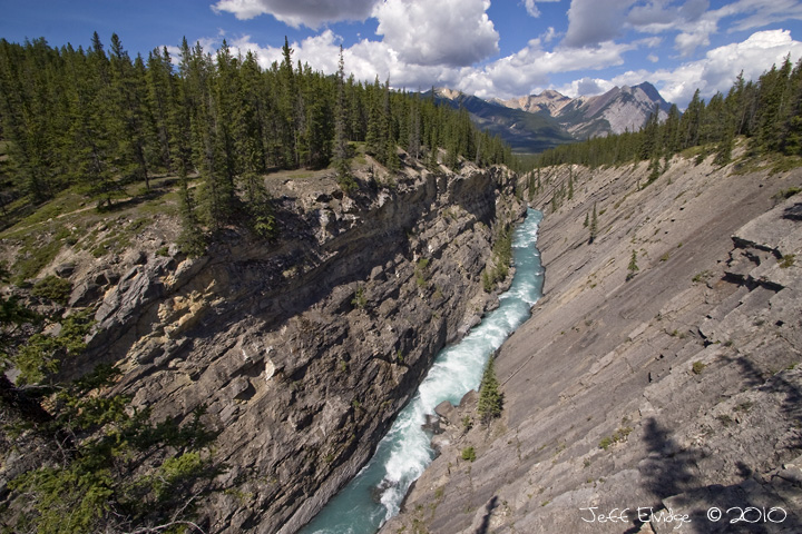 Siffleur River