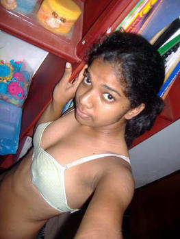 Lankan teen with small Boobs