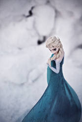 Elsa by Lady-I-Hellsing