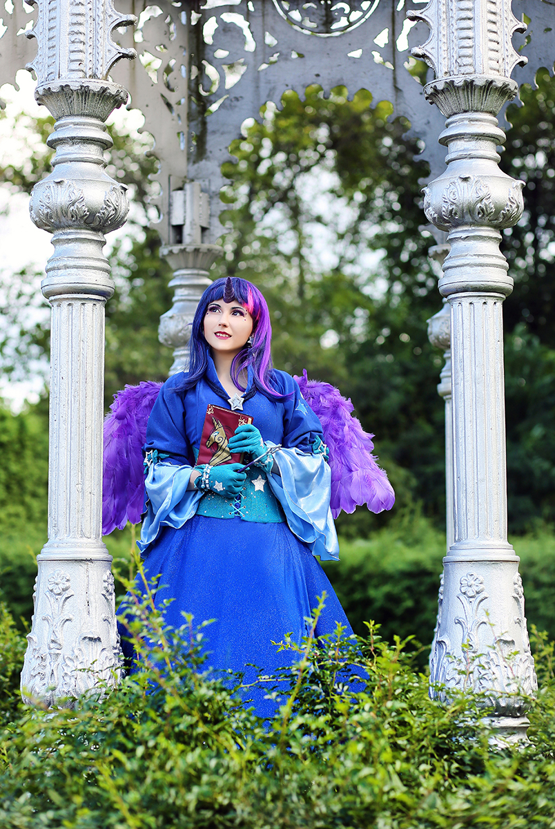 Twilight Sparkle cosplay