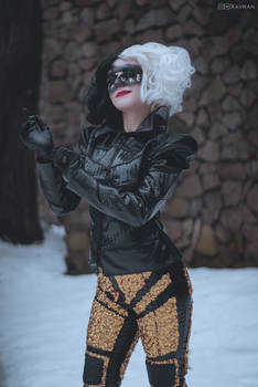 Cruella cosplay