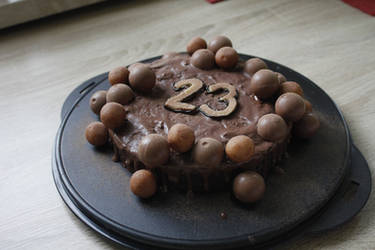 Chocolate-marzipan cake