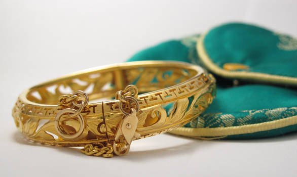Gold heirloom bracelet