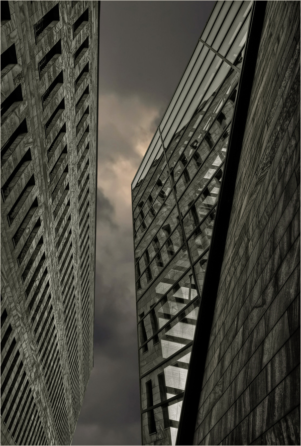 City of Glass -III-