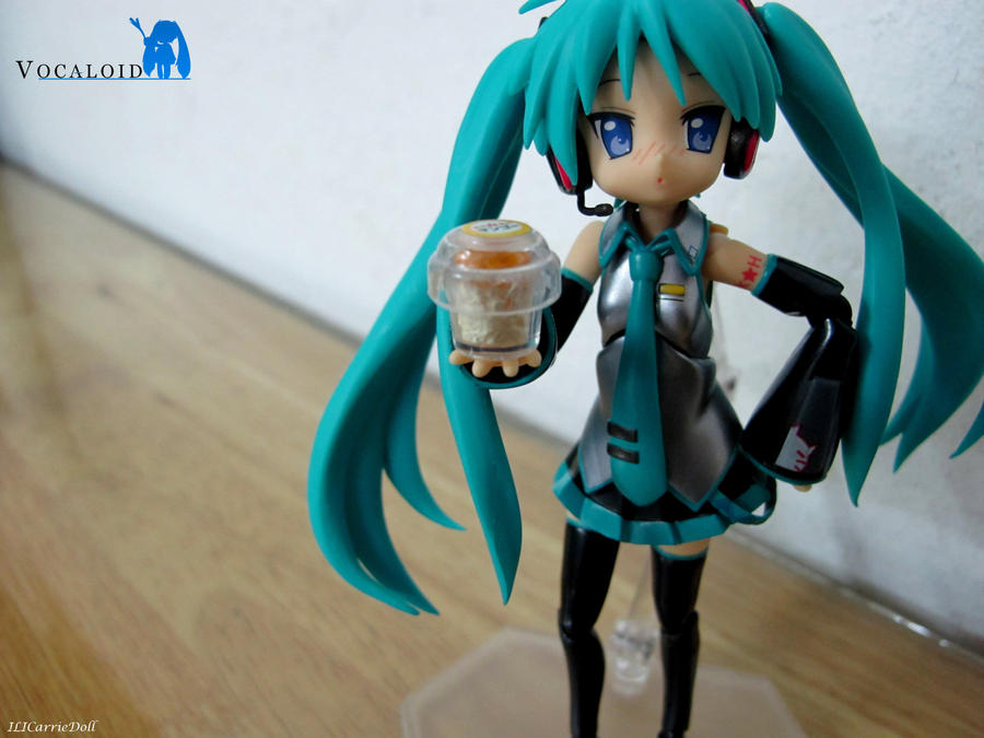 Miku Kagami and Ice-Cream