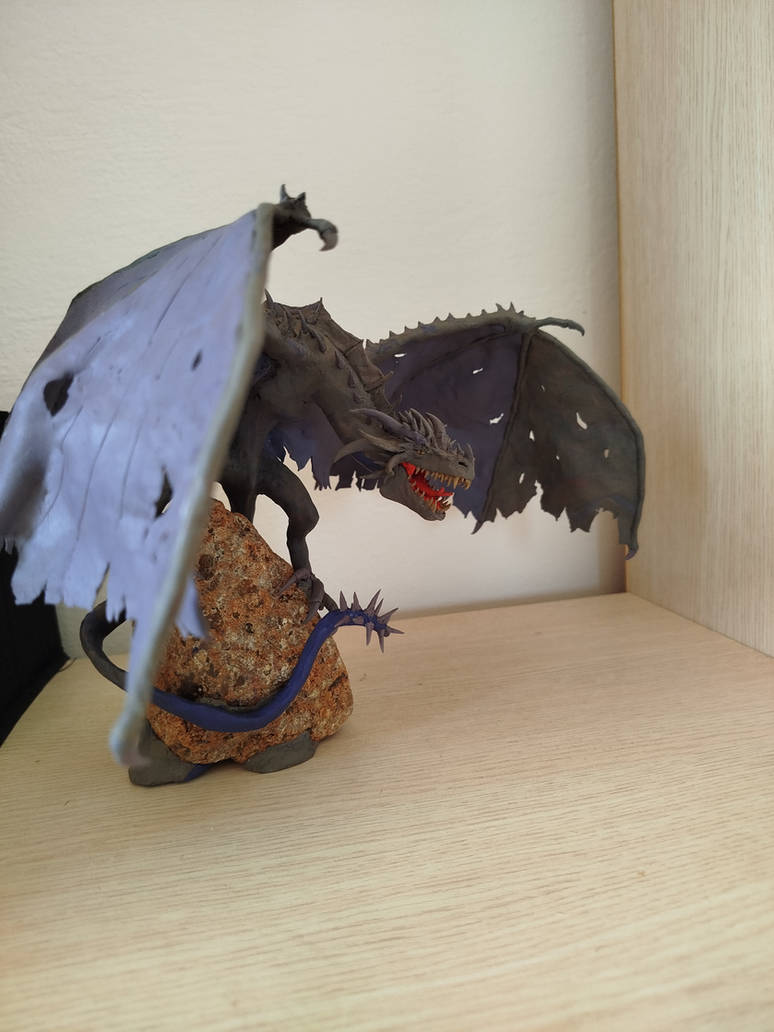 Uutu Dragon statue by Finhalkalionis on DeviantArt