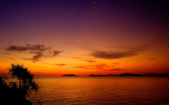 Moonrise after Sunset