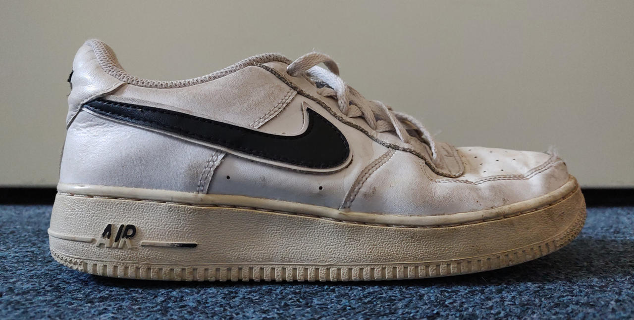 Beat-up Nike Air Force 1 - Boys' Sneakers - 9/19 by UsedBoysSneakers on DeviantArt