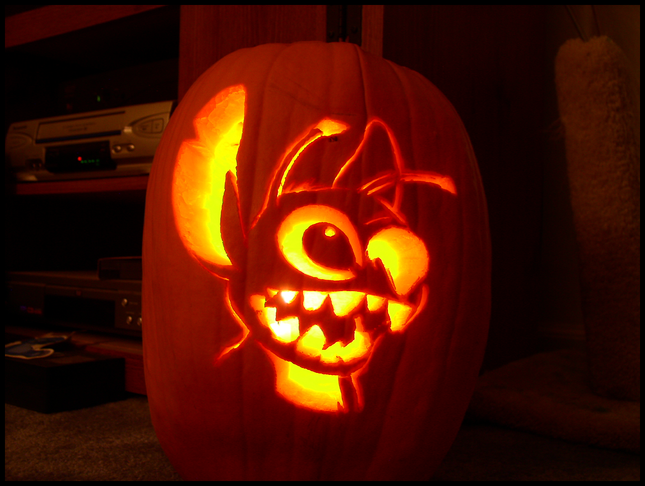 stitch-pumpkin-carving-5-hrs-by-experiment720-on-deviantart