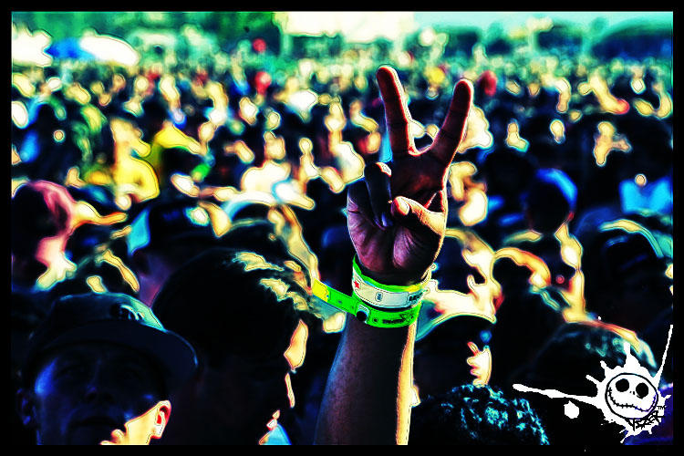 Peaceee by thevizer on DeviantArt