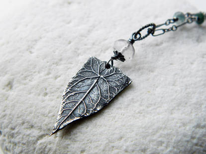 Elven Leaf with palest Amethyst - Fine Silver