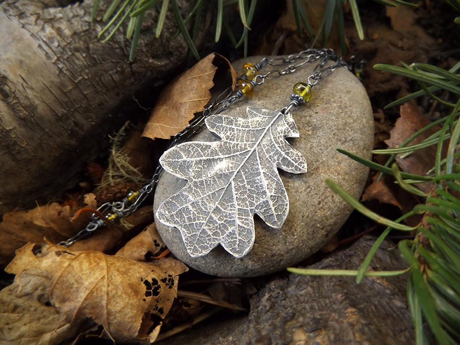 Summer to Autumn - Quercus - Oak Leaf Necklace by QuintessentialArts Summer to Autumn - Quercus - Oak Leaf Necklace by QuintessentialArts
