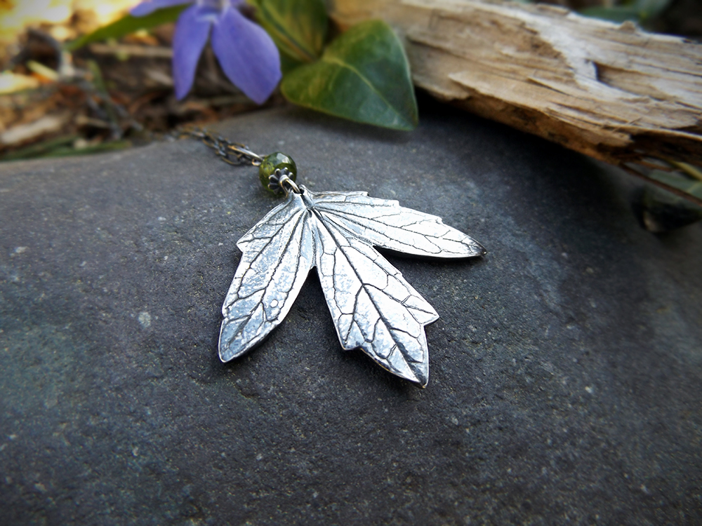 Valeriana officinalis - Valerian Leaf Pendant by QuintessentialArts Valeriana officinalis - Valerian Leaf Pendant by QuintessentialArts