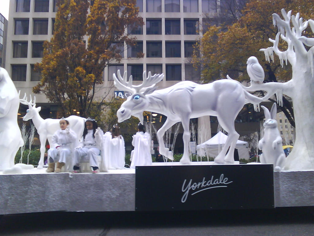 Yorkdale Mall Santa Claus Parade Float by Codetski101 on DeviantArt