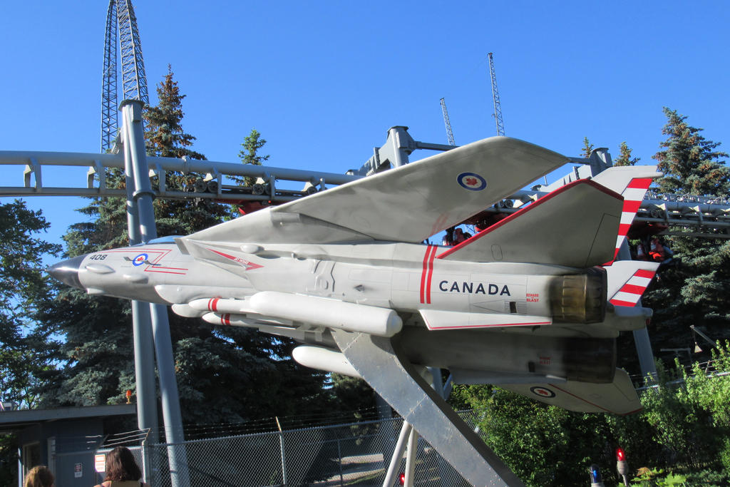 Flight Deck Statue at Canada's Wonderland by Codetski101 on DeviantArt