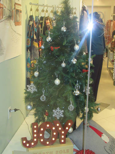 Louis Vuitton Christmas Tree by Codetski101 on DeviantArt