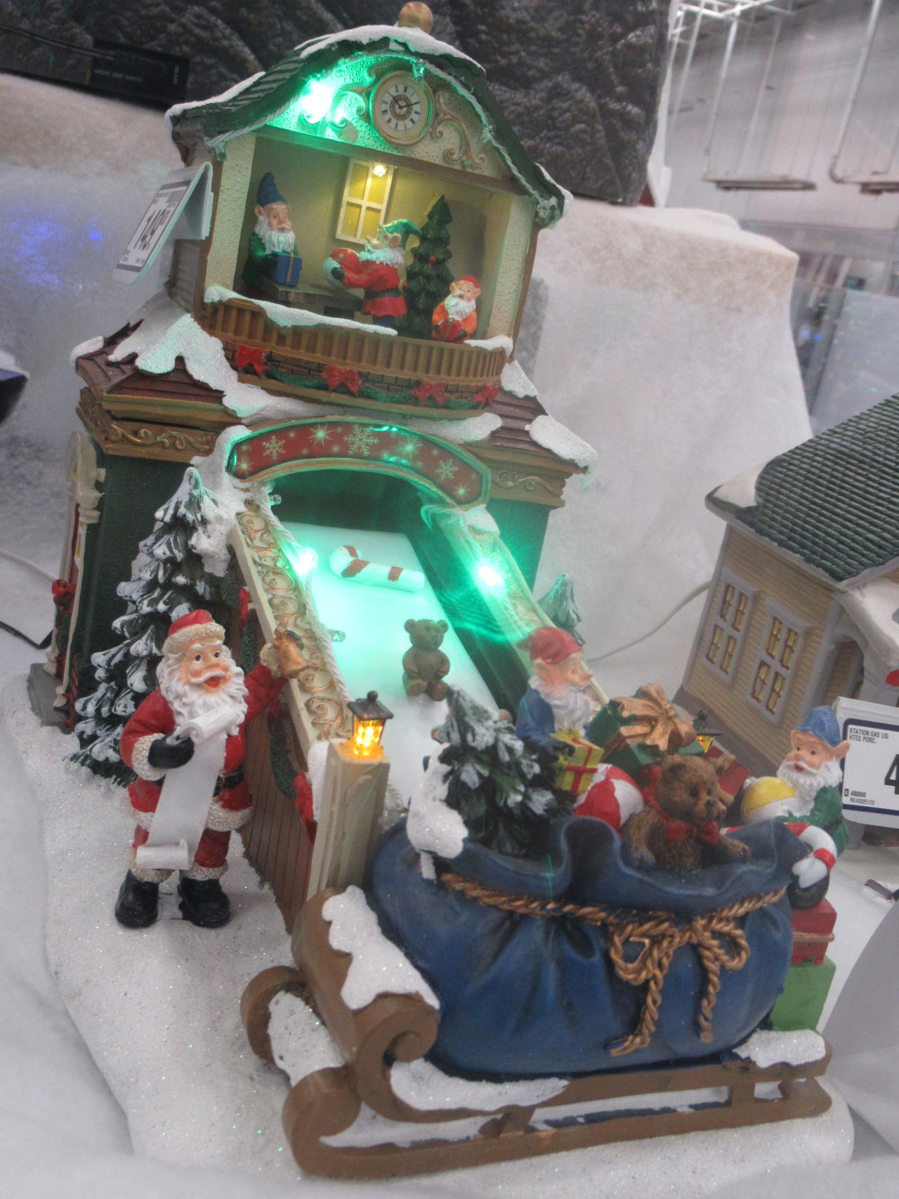 Santa Loading his Sleigh by Codetski101 on DeviantArt