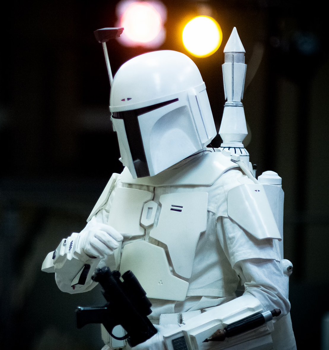 White boba fett helmet 2025