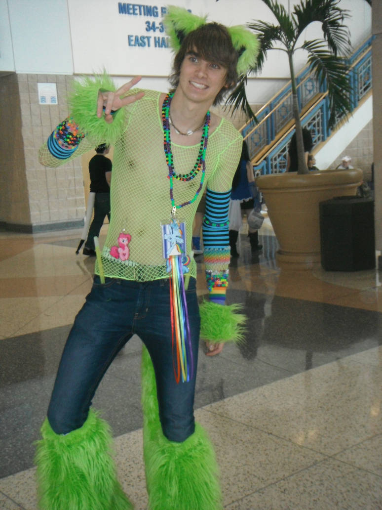 Buff Rave Boy hott rave boy by fightgurl8 on DeviantArt