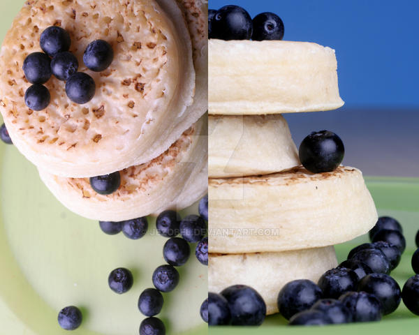 +32 Crumpets with blueberries by Jezobel +32 Crumpets with blueberries by Jezobel