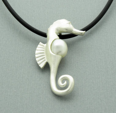 Seahorse pendant