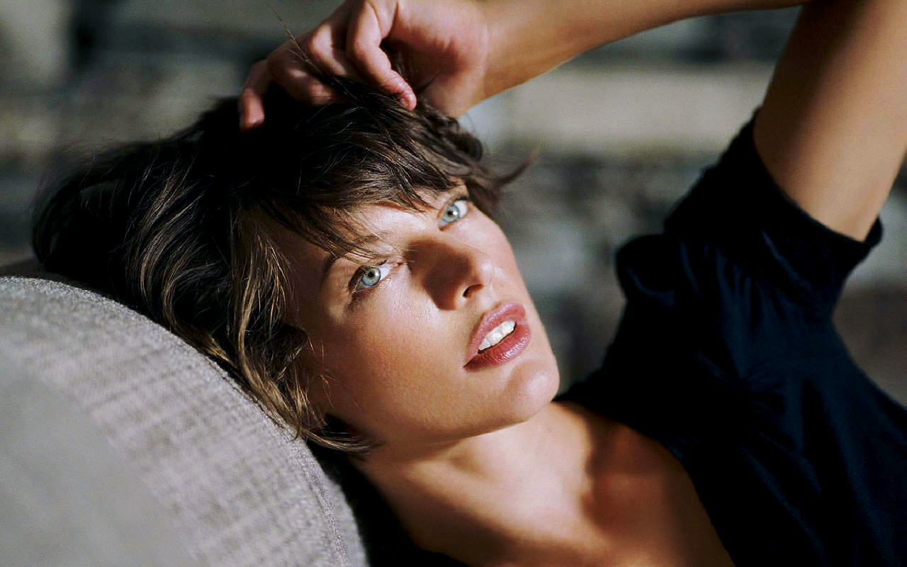 milla jovovich wallpaper by catsya on