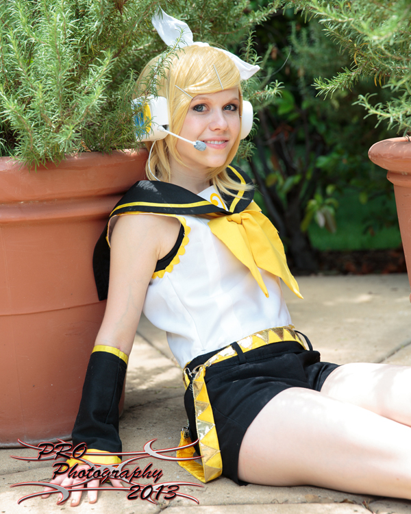 Rin Kagamine Cosplay by Dollie Dearest by DollieDearestCosplay on ...