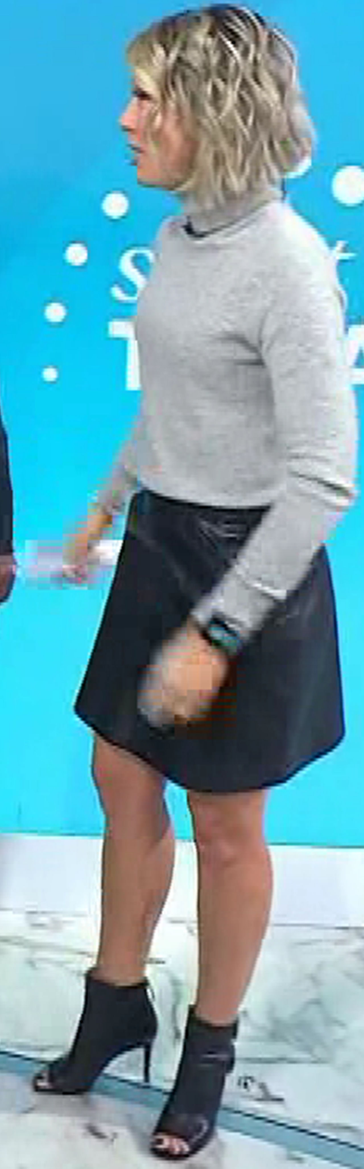 Dylan Dreyer Bubble Butt - mf6id5n