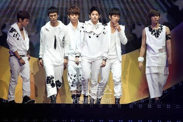 B2ST