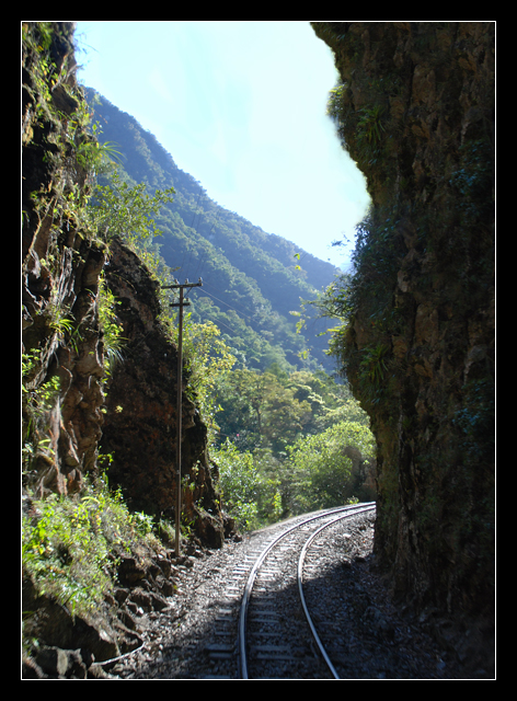 By Train To Aguas 3