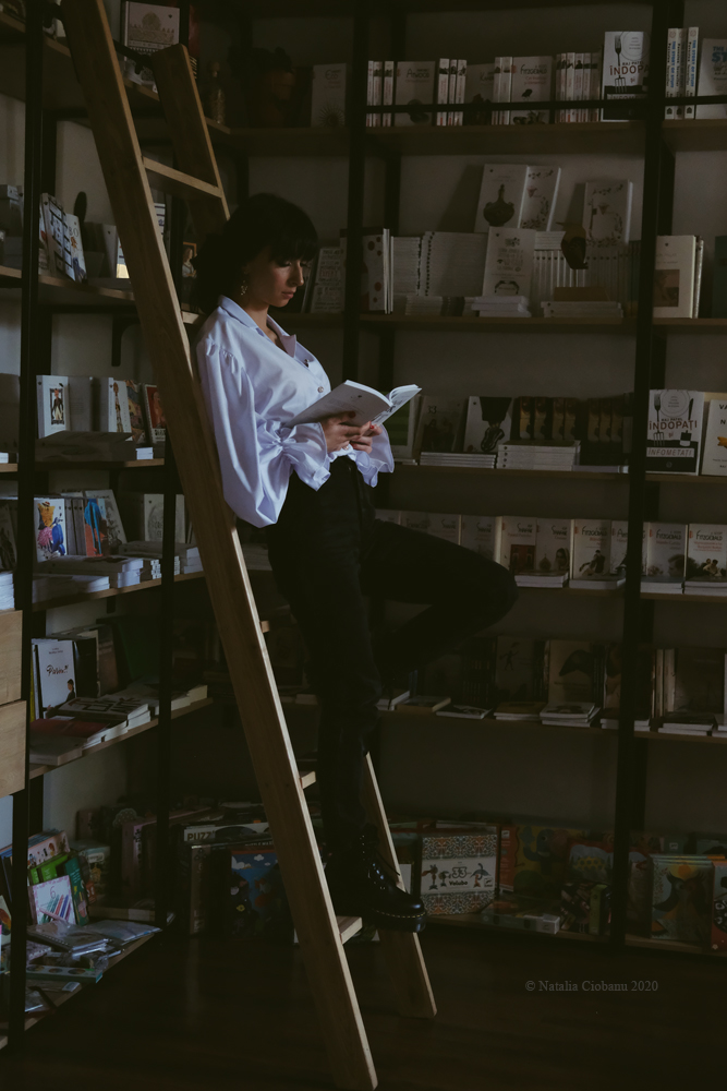 Deviantart Author Reading books by NataliaCiobanu on DeviantArt