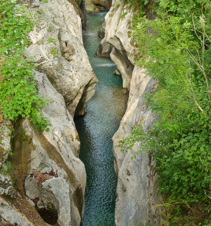 Water cut stone