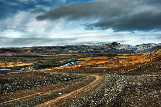 Iceland-follow with the clouds