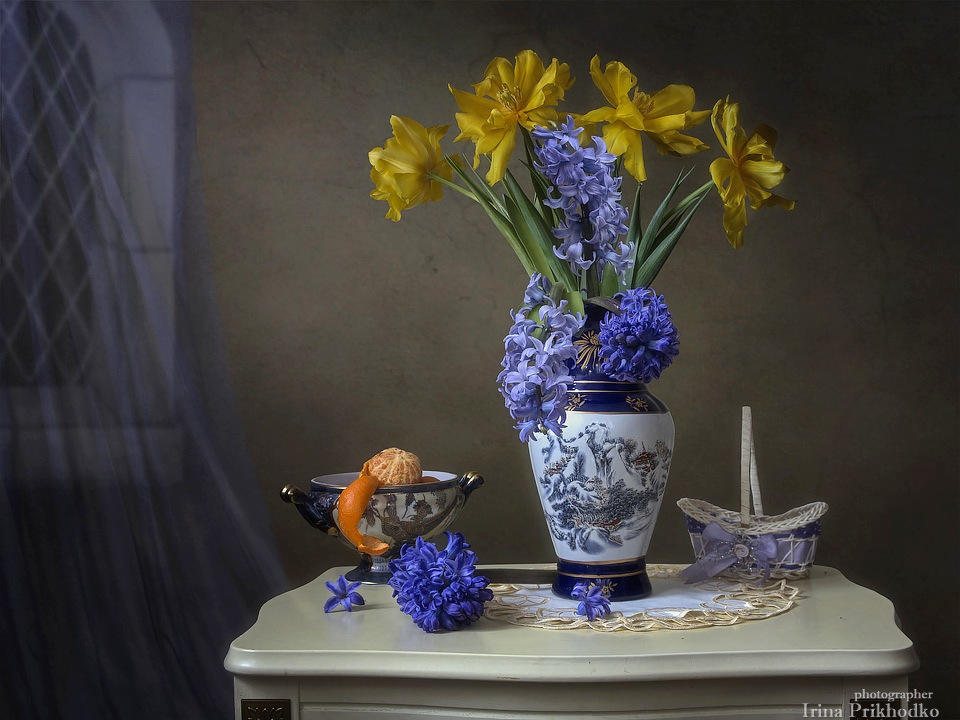 Still life with spring bouquet by Daykiney on DeviantArt