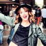 Icon Tini Stoessel en Paris