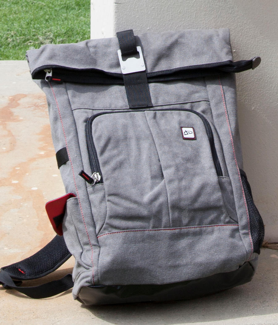 dA PRO Nomad Bag