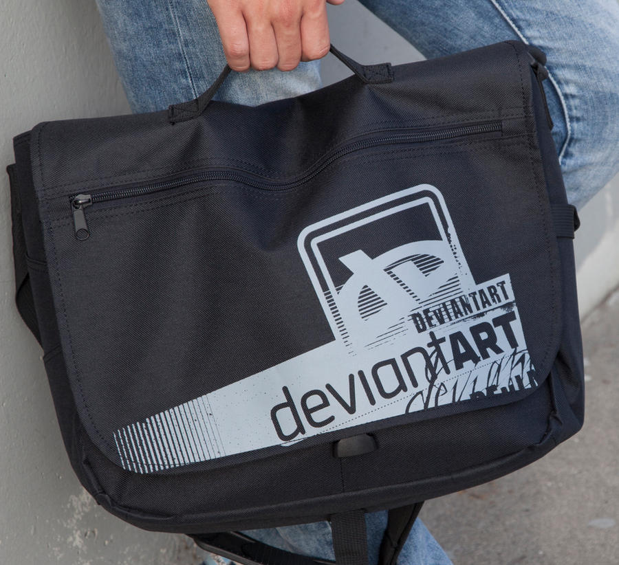 dA Laptop Messenger by deviantWEAR