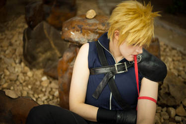 [Advent Children] Cloud II