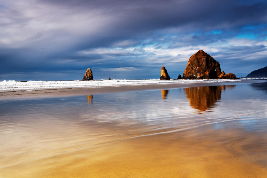 Cannon Beach, II by coulombic
