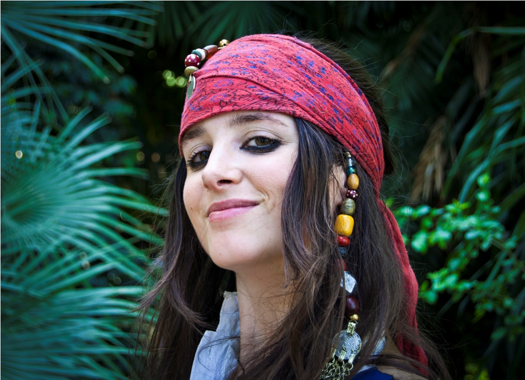 Elo Sparrow, smile