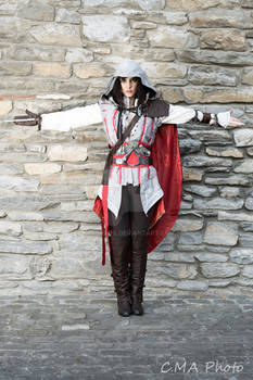 Elo Auditore - Pose