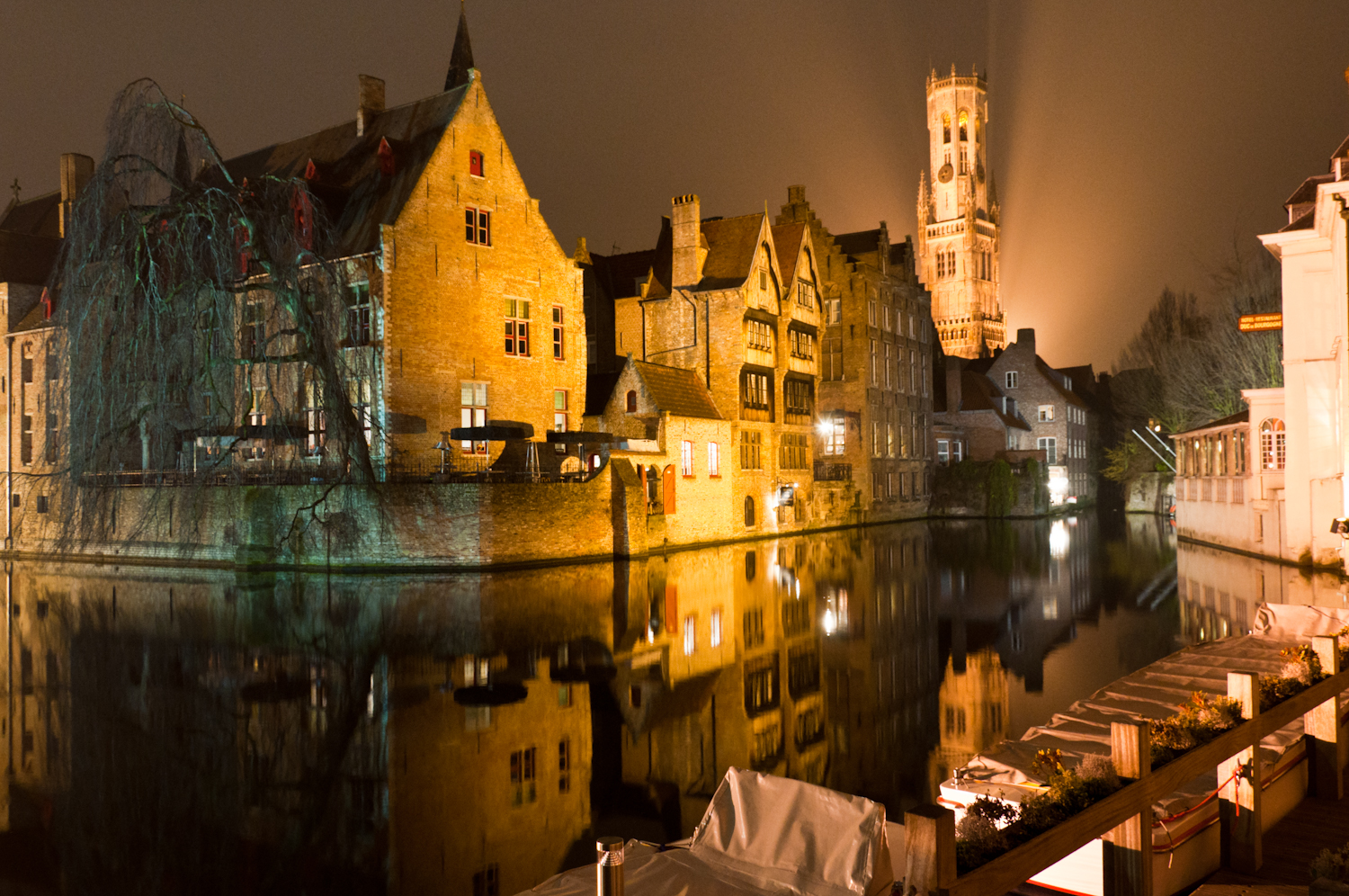 Brugge by night