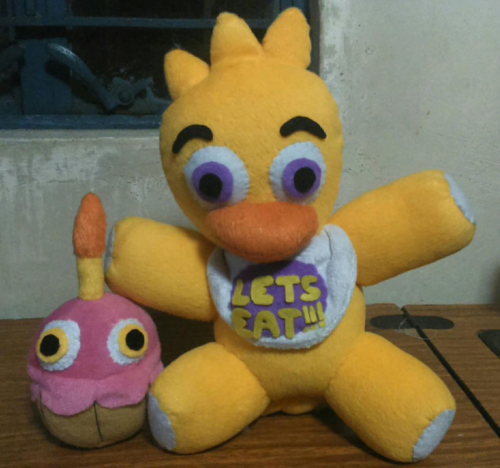 Five Nights at Freddy's - Chica and Cupcake Plush  Freddy plush, Fnaf  chica plush, Five nights at freddy's