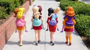 Mystery Inc Archies Super Mario Girls Piggyback
